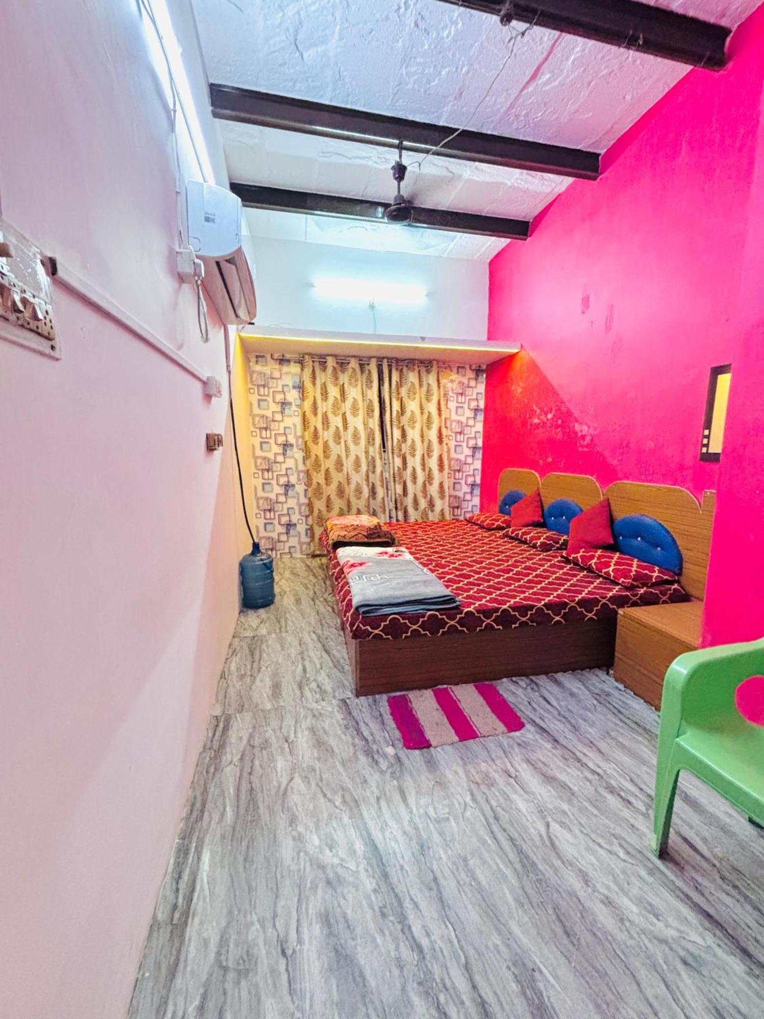 Shivalay Paying Guest House Varanasi Exterior foto